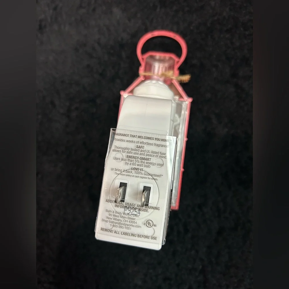 Bath & Body Works Wallflower Plug Red Lantern Snowflake Charm new Nightlight - Picture 3 of 5